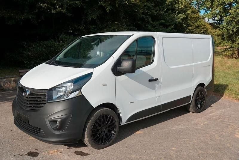 Weiß Gebraucht 2016 Opel Vivaro Van / Kleinbus | 9.499 € (Guter Preis) - Bild 1/4