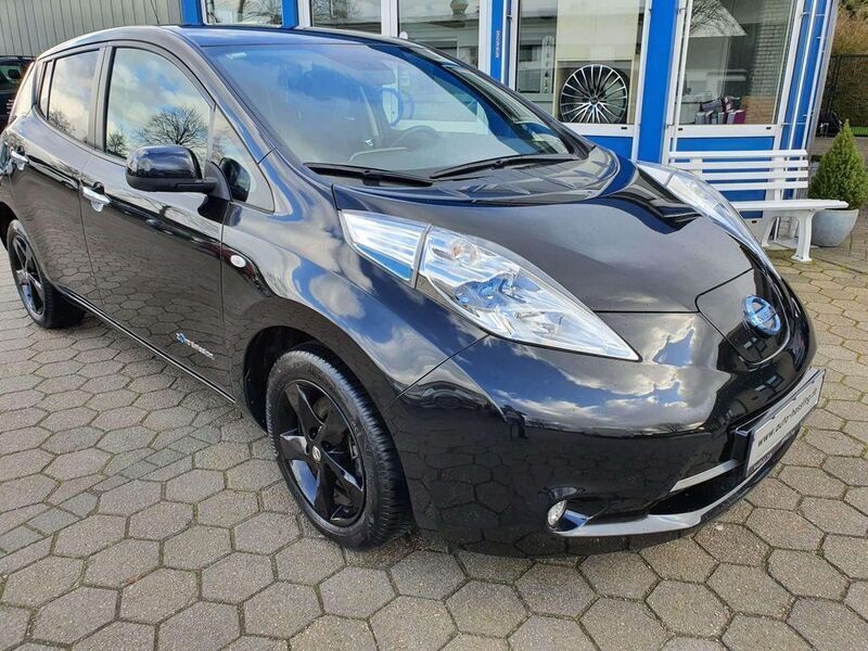 Gebraucht Nissan Leaf Black Edition 80 kW (109 PS) 2017 Schwarz Kleinwagen