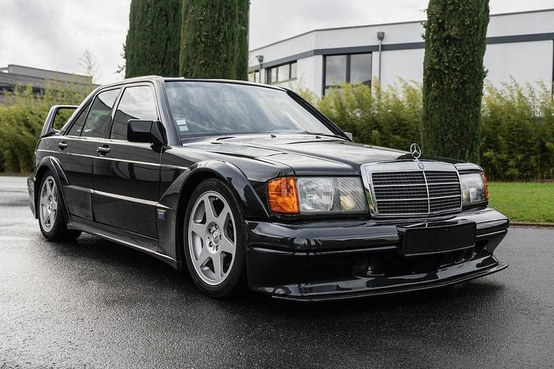 Gebraucht Mercedes 190 235 PS (172 kW) 1990 Schwarz Limousine