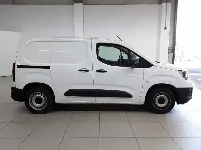 Gebraucht Opel Combo 110 PS (80 kW) 2021 Andere Van / Kleinbus