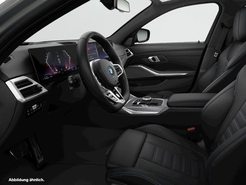 Gebraucht 2024 BMW 330e Comfort Edition Kombi | 60.802 € - Bild 1/2