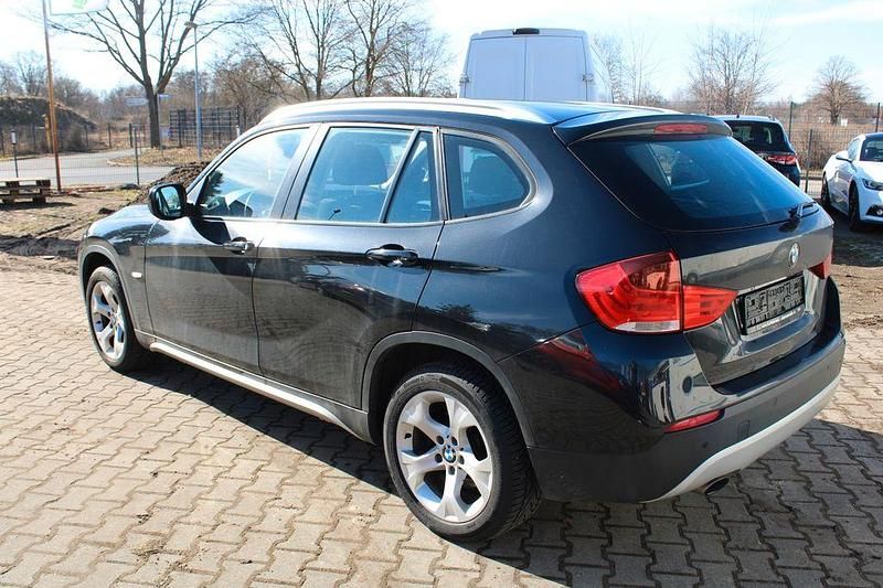Gebraucht BMW X1 150 PS (110 kW) 2010 Schwarz SUV