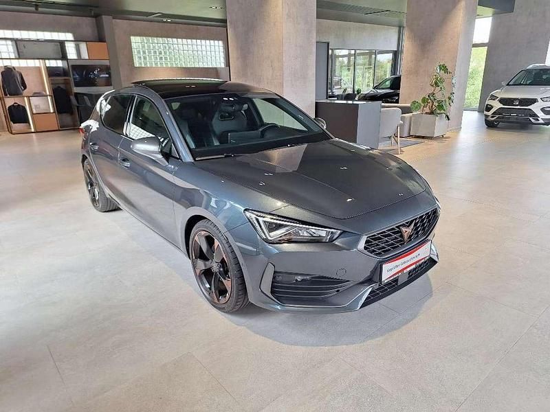 Magnetic grau metallic Gebraucht 2023 Cupra Leon Kombi | 21.000 € (Superpreis) - Bild 1/4