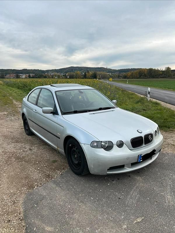 Gebraucht BMW 318 143 PS (105 kW) 2004 Silber Limousine