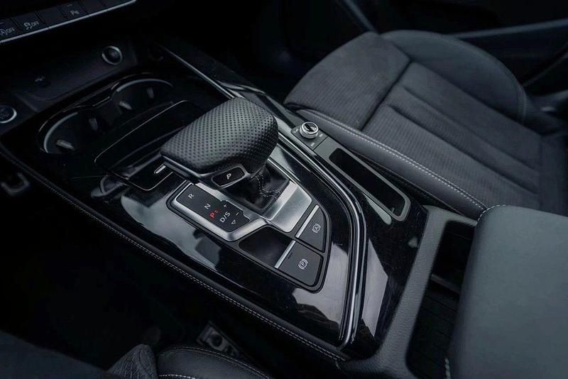 Gebraucht Audi A4 S-Line 204 PS (150 kW) 2023 Weiß Kombi