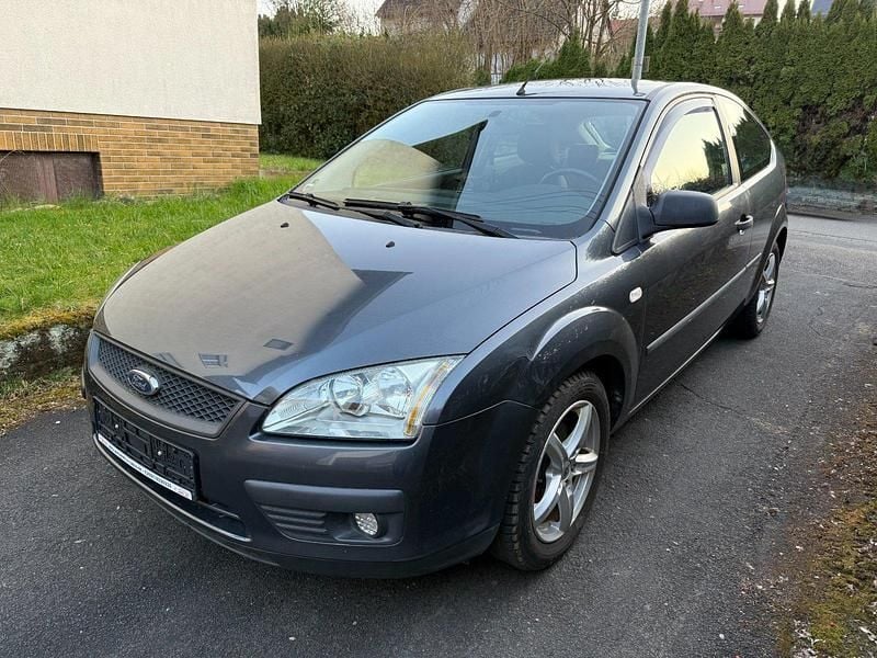 Gebraucht Ford Focus 101 PS (74 kW) 2005 Grau Limousine