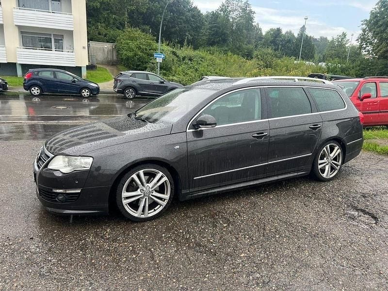 Gebraucht 2010 VW Passat R-line Edition Kombi | 2.950 € (Superpreis) - Bild 1/4
