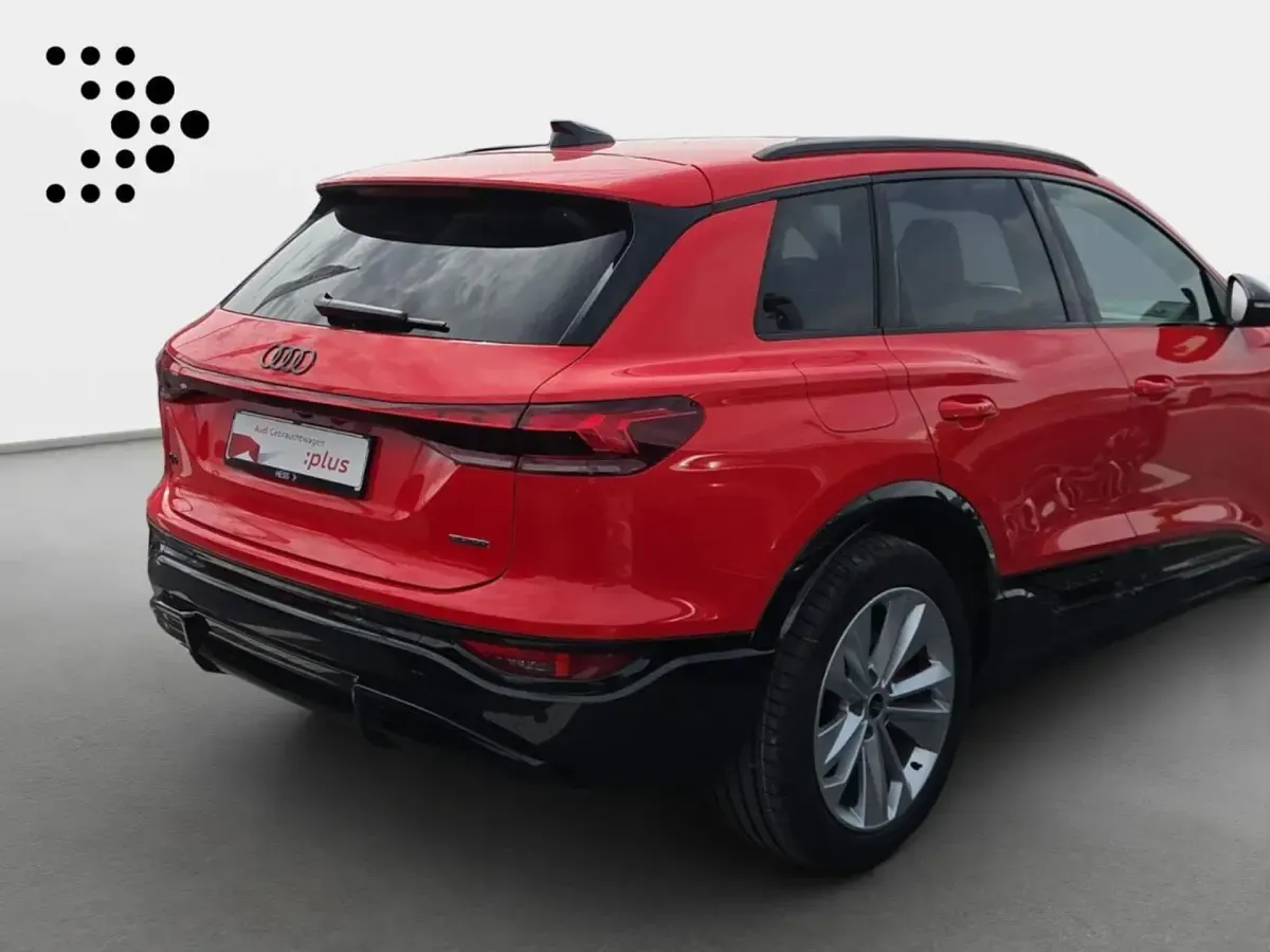 Gebraucht Audi Q6 e-tron S-Line 284 kW (387 PS) 2025 Soneirarot metallic SUV