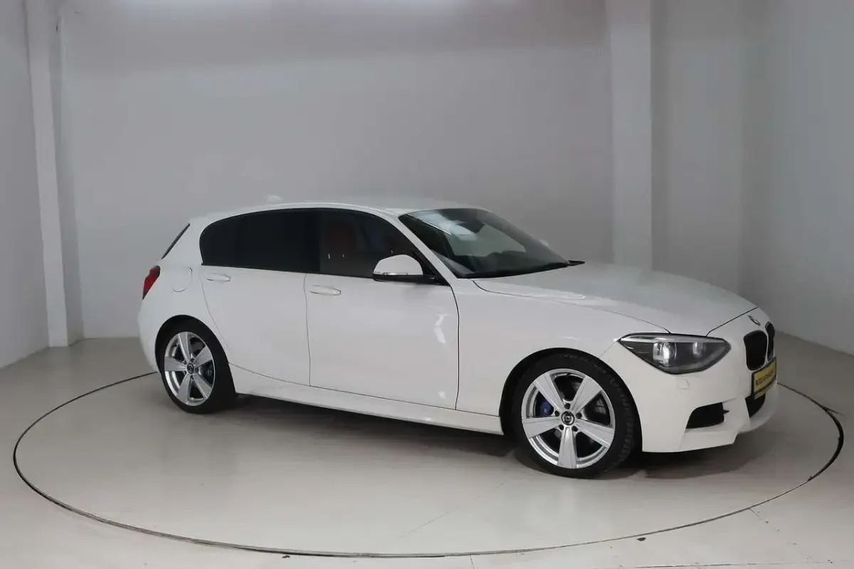Usata BMW 135 320 CV (235 kW) 2013 Bianco Utilitaria