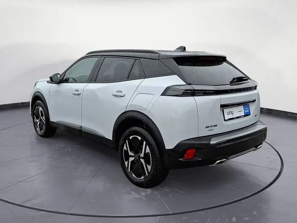 Second-hand Peugeot 2008 GT 131 CP (96 kW) 2024 Alb SUV