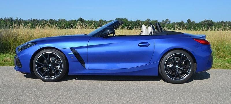 Blau Gebraucht 2023 BMW Z4 M Sport Cabrio | 39.600 € (Guter Preis) - Bild 1/4