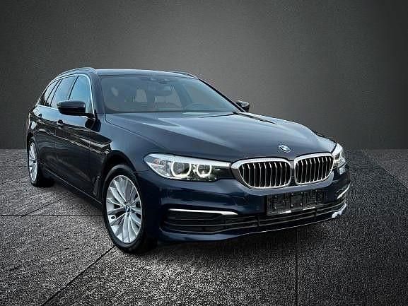Gebraucht BMW 520 190 PS (139 kW) 2018 Blau Limousine