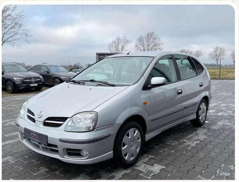 Gebraucht 2004 Nissan Almera Tino Acenta+ Van / Kleinbus | 3.150 € (Teuer) - Bild 1/4