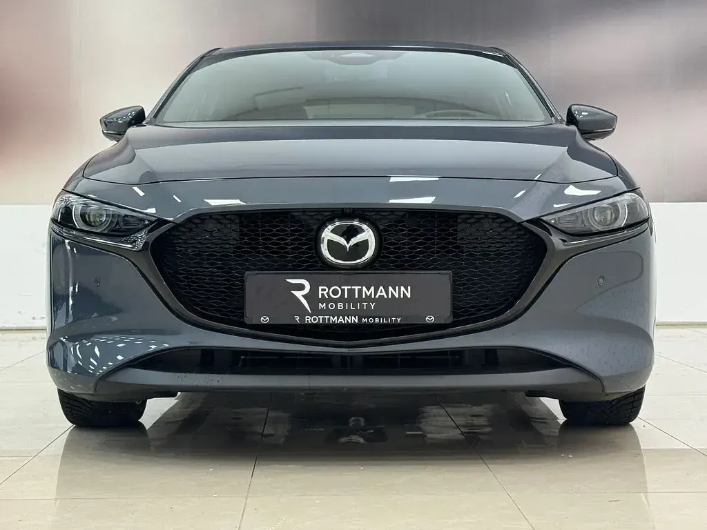 Używany Mazda 3 Exclusive 140 KM (102 kW) 2025 Szary Sedan/Limuzyna