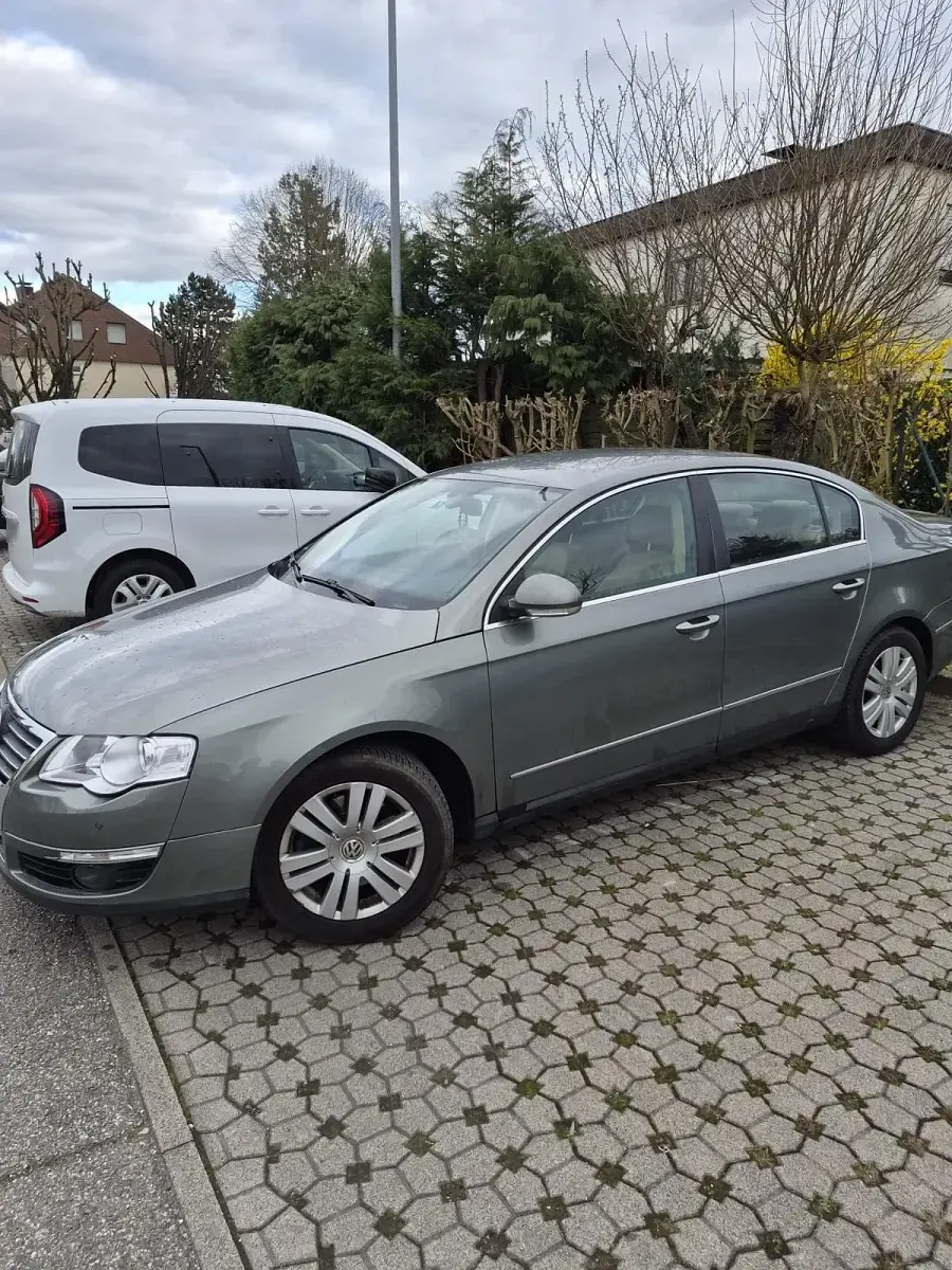 Gebraucht VW Passat 115 PS (84 kW) 2005 Grün Limousine