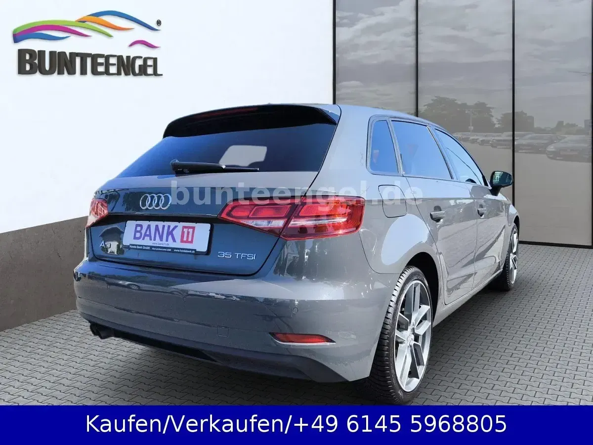 Gebraucht Audi A3 Sport 150 PS (110 kW) 2020 Grau Limousine
