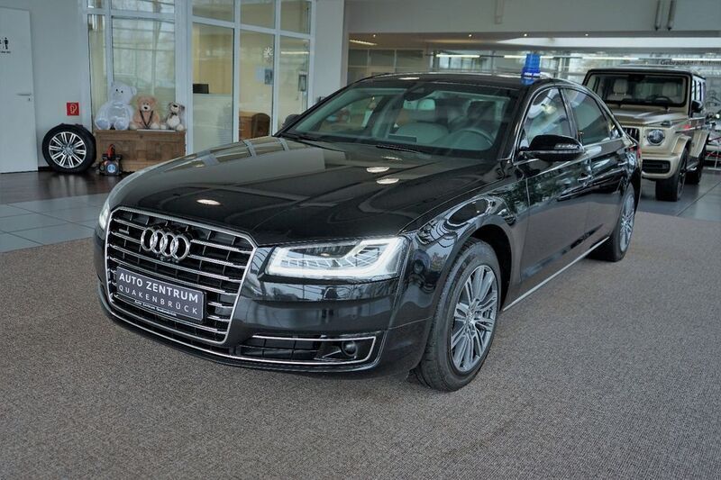Schwarz Gebraucht 2016 Audi A8L Limousine | 137.950 € - Bild 1/4