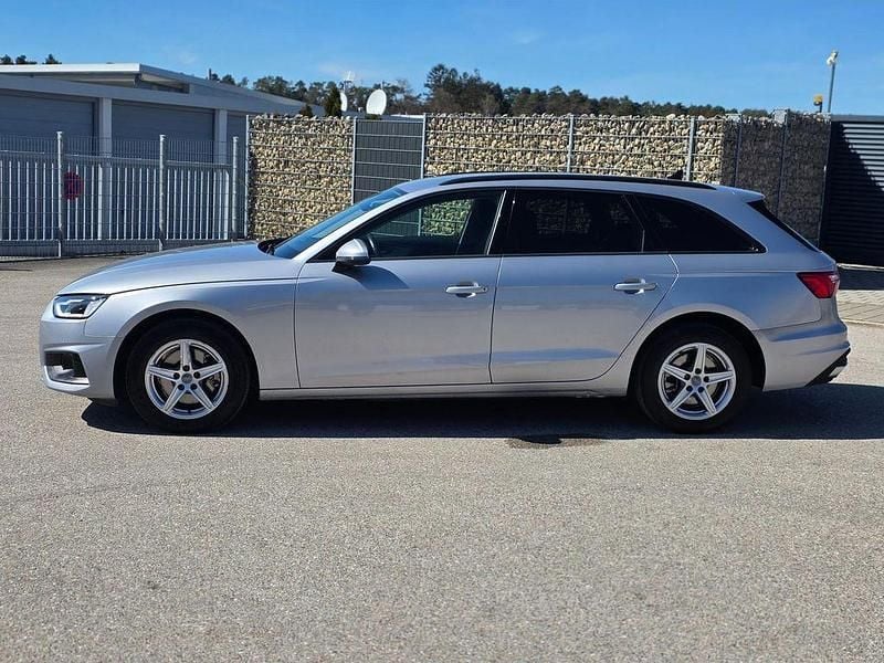 Gebraucht Audi A4 Ambiente 136 PS (100 kW) 2020 Silber Limousine