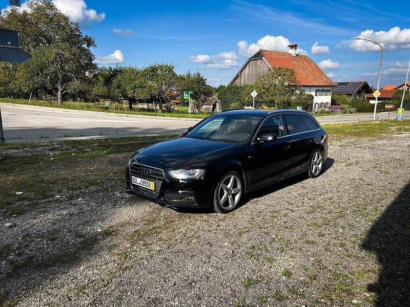 Schwarz Gebraucht 2014 Audi A4 Competition Kombi | 7.950 € (Superpreis) - Bild 1/4