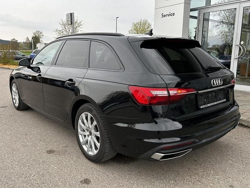 Second-hand Audi A4 150 CP (110 kW) 2022 Negru Break