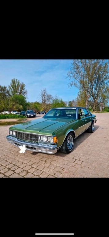 Grün Gebraucht 1979 Chevrolet Caprice Limousine | 13.900 € - Bild 1/3