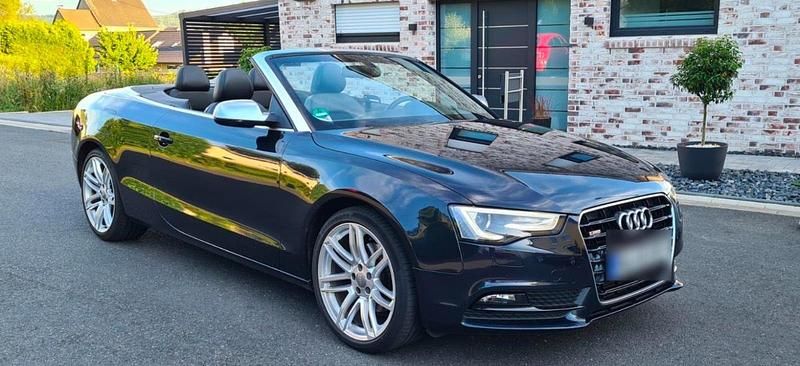 Gebraucht Audi A5 Cabriolet Comfort 177 PS (130 kW) 2012 Schwarz Cabrio