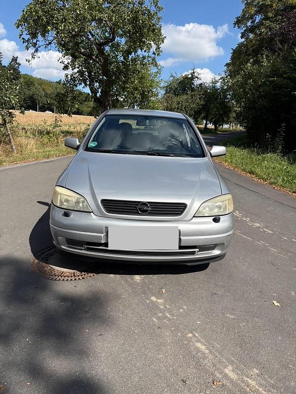 Silber Gebraucht 2002 Opel Astra Limousine | 1.050 € (Guter Preis) - Bild 1/4