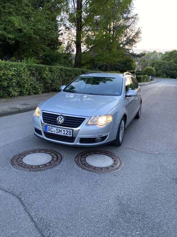 Grau Gebraucht 2006 VW Passat Comfortline Limousine | 2.000 € (Guter Preis) - Bild 1/4
