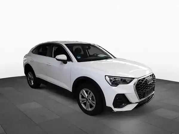 Ibisweiß Gebraucht 2022 Audi Q3 Sportback SUV | 27.980 € - Bild 1/4