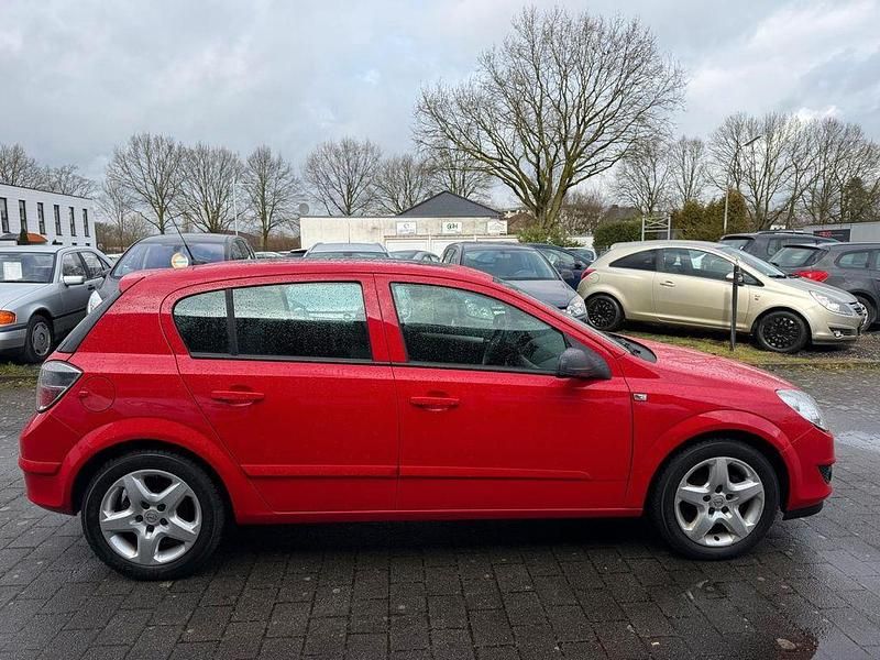 Gebraucht Opel Astra Catch Me 90 PS (66 kW) 2007 Rot Limousine