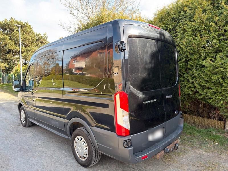 Second-hand Ford Transit 131 CP (96 kW) 2017 Negru Monovolum