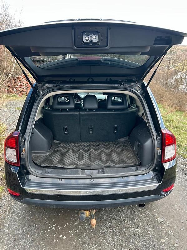 Gebraucht Jeep Compass Limited 163 PS (119 kW) 2014 Schwarz SUV