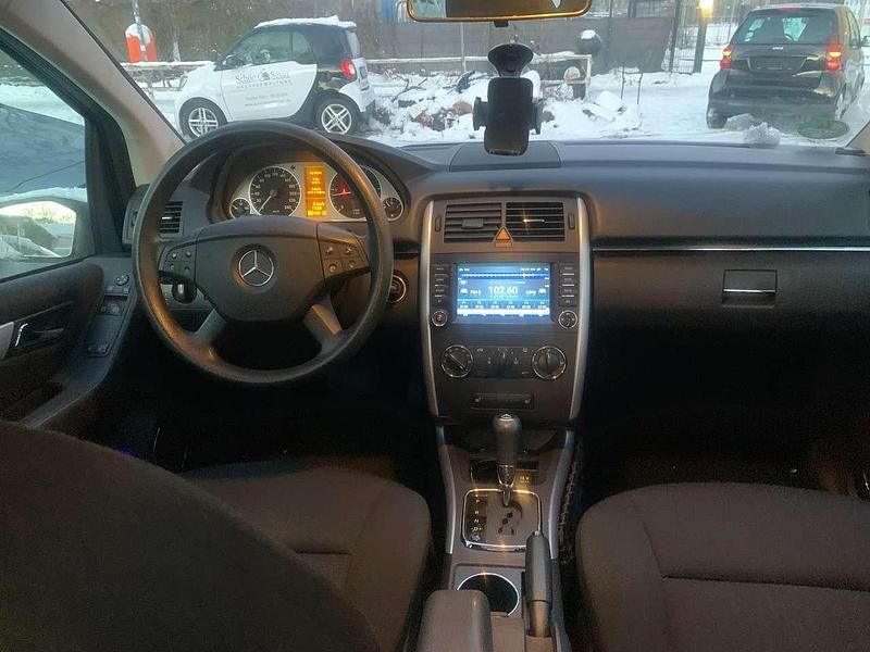 Gebraucht Mercedes B180 109 PS (80 kW) 2007 Nachtschwarz Van / Kleinbus