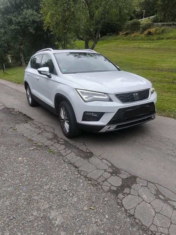 Weiß Gebraucht 2018 Seat Ateca Style SUV | 22.500 € (Etwas zu teuer) - Bild 1/4