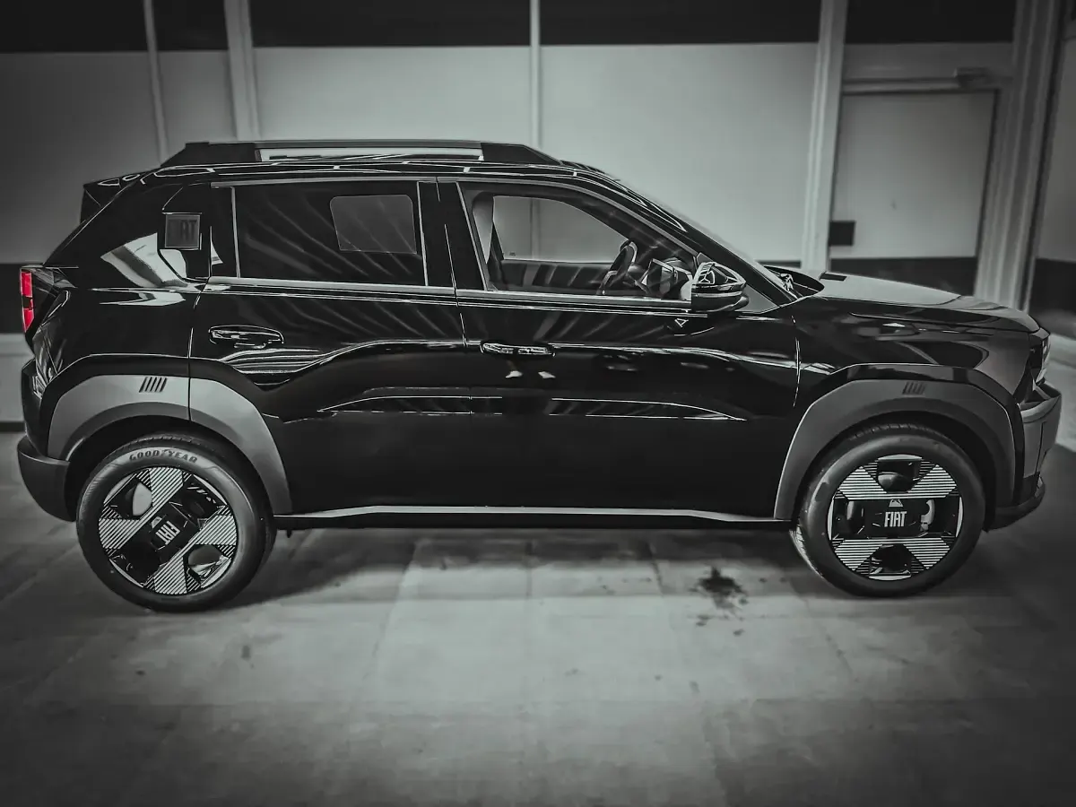 Neu Fiat Panda La Prima 101 PS (74 kW) 2026 Schwarz Kleinwagen