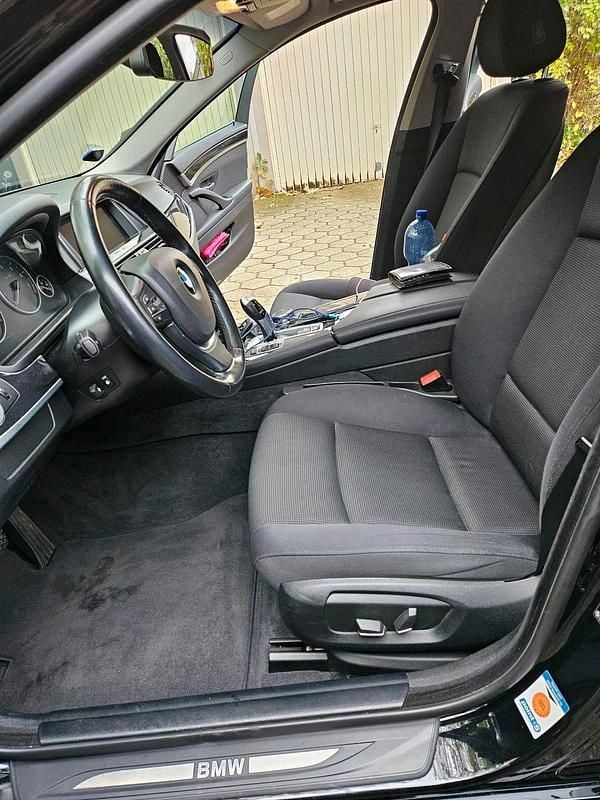 Gebraucht BMW 520 184 PS (135 kW) 2014 Schwarz Kombi
