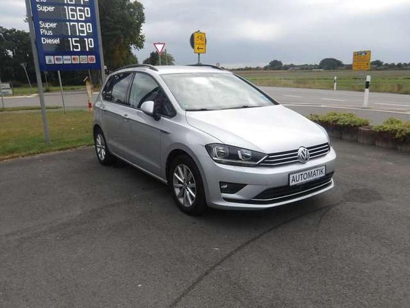 Silber (metallic) Gebraucht 2015 VW Golf VII Kombi | 13.990 € (Teuer) - Bild 1/4