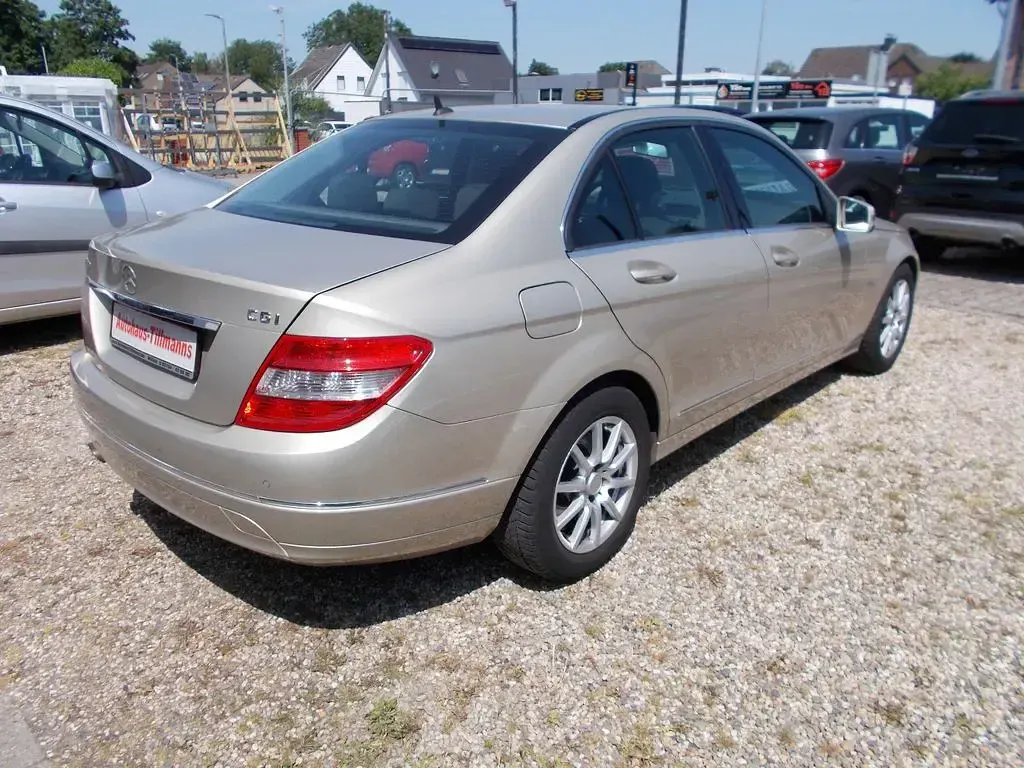 Gebraucht Mercedes C250 204 PS (150 kW) 2010 Perlbeige  metalliclack Limousine