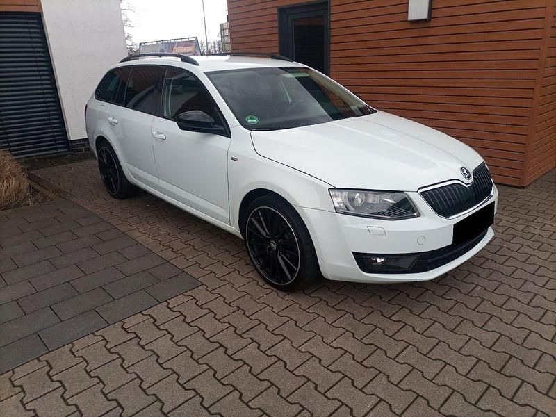 Gebraucht Skoda Octavia 110 PS (80 kW) 2016 Weiß Kleinwagen
