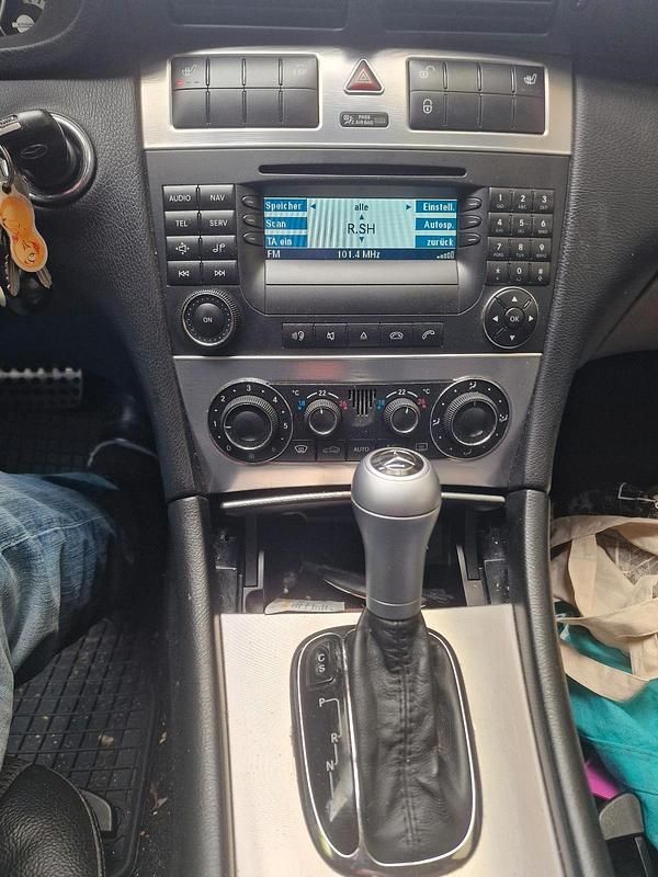 Gebraucht Mercedes C320 226 PS (166 kW) 2005 Schwarz Kombi