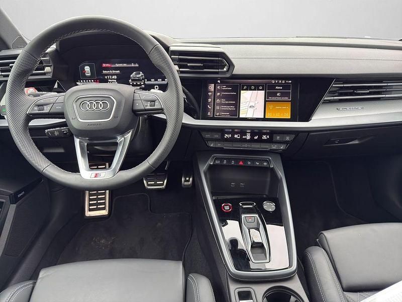 Gebraucht Audi S3 Comfort 333 PS (244 kW) 2025 Progressivrot metallic (metallic) Limousine