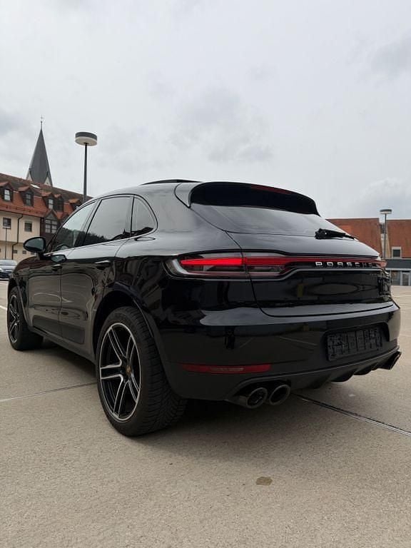 Gebraucht Porsche Macan 245 PS (180 kW) 2019 Schwarz SUV