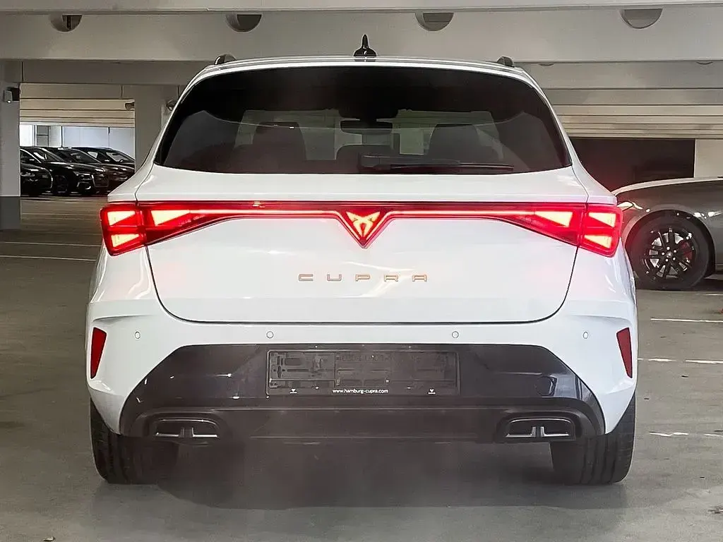 Neu Cupra Leon 150 PS (110 kW) 2026 Weiß Limousine