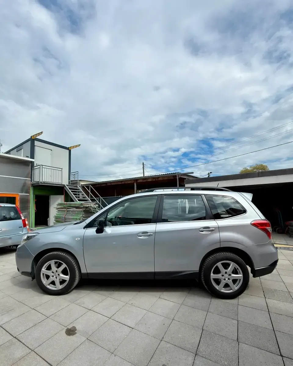 Gebraucht Subaru Forester 150 PS (110 kW) 2015 Silber SUV