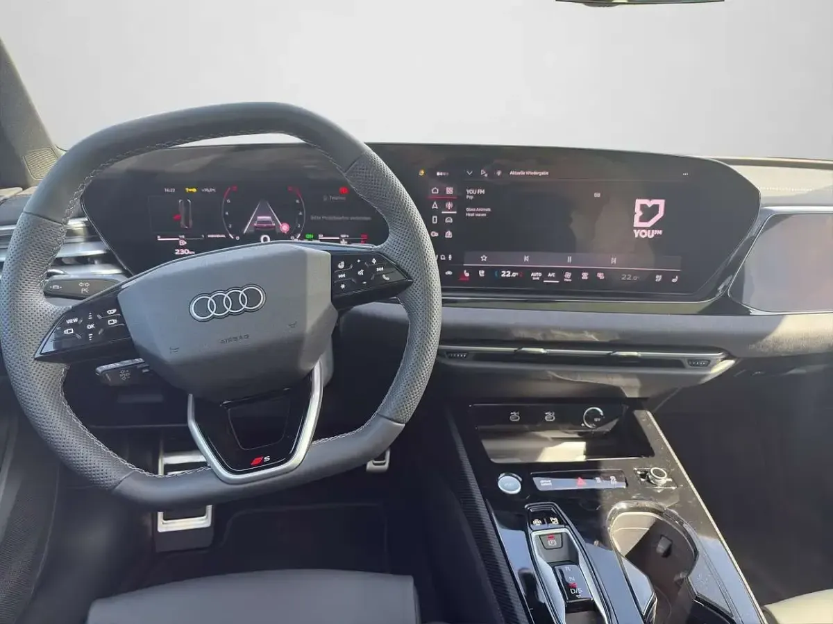 Gebraucht Audi S5 Comfort 441 PS (324 kW) 2025 Mythosschwarz metallic (metallic) Kombi