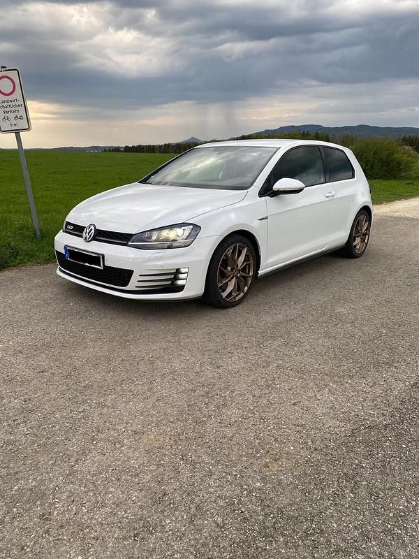 Gebraucht VW Golf GTD 184 PS (135 kW) 2014 Weiß Coupé