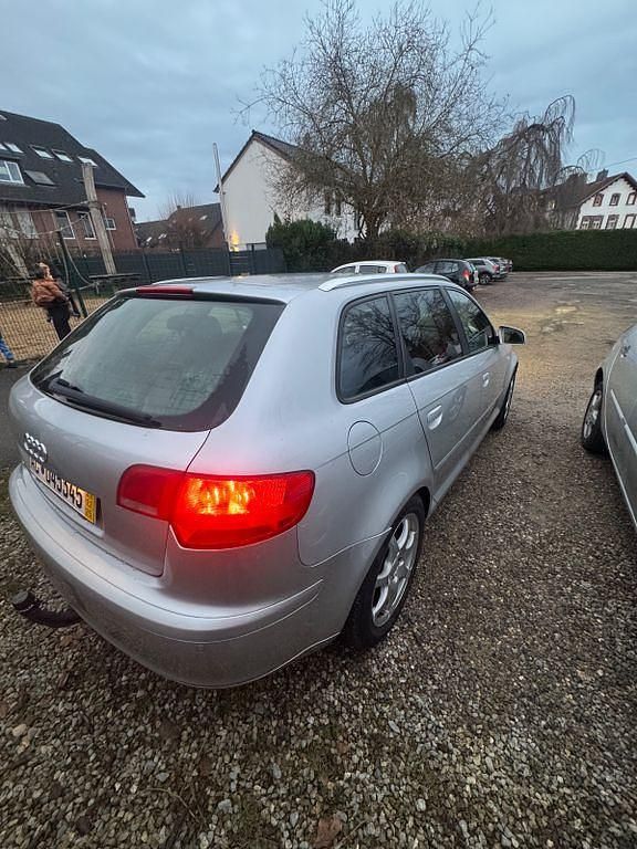 Gebraucht Audi A3 Attraction 140 PS (102 kW) 2005 Silber Kleinwagen