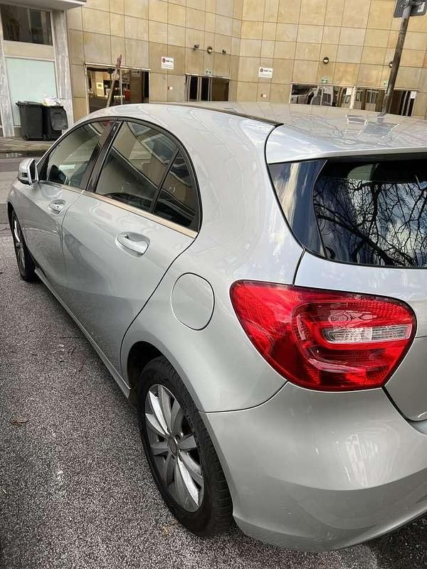 Gebraucht Mercedes A180 Edition 122 PS (89 kW) 2013 Limousine