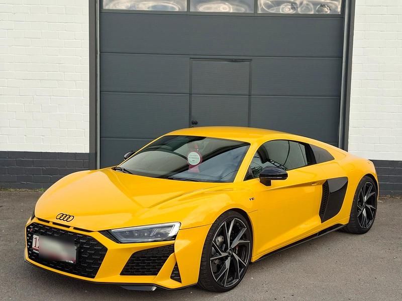 Gelb Gebraucht 2022 Audi R8 Coupé Coupé | 112.500 € - Bild 1/4