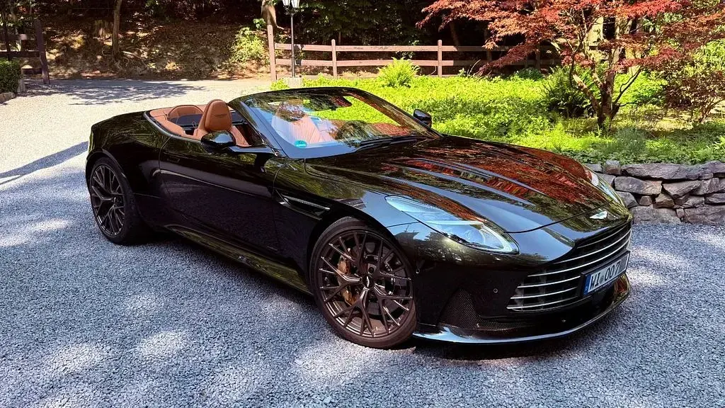 Gebraucht Aston Martin DB12 680 PS (500 kW) 2024 Grün Cabrio